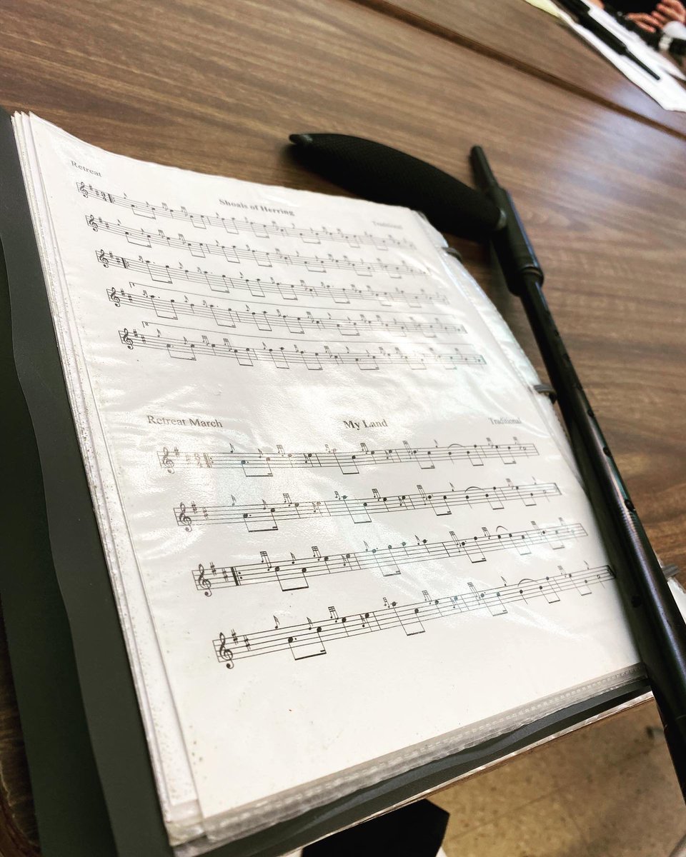 ChiHighlanders's tweet photo. Chanter work at the table last night during band practice. While we love blowing our pipes and making some noise, it’s important to also use our practice chanters to iron out bad habits. Join us on Thursday’s if you’d like to learn and join our band. https://t.co/scDTSBGQik