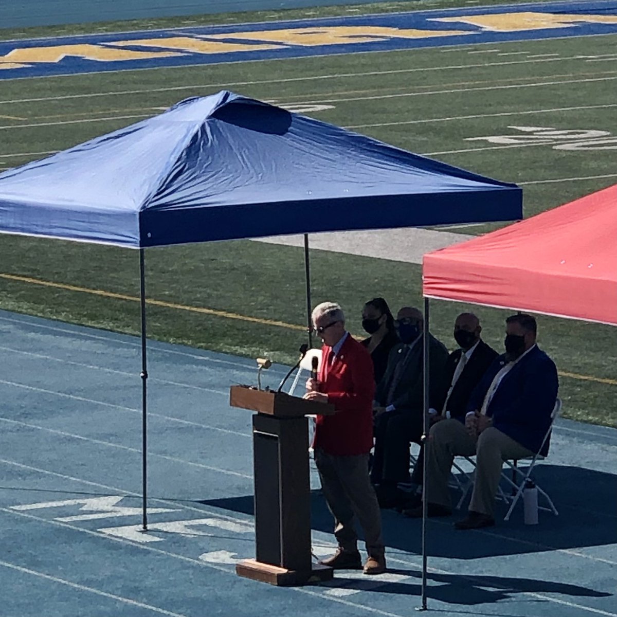 Interim Superintendent Dr. Jackson and Rose Parade President Dr. Miller congratulating our own Sapphire Sound at Mira Mesa High School as 1 of 16 bands in the 2022 Rose Parade. 57 days to go! <a href="/sdschools/">San Diego Unified</a>