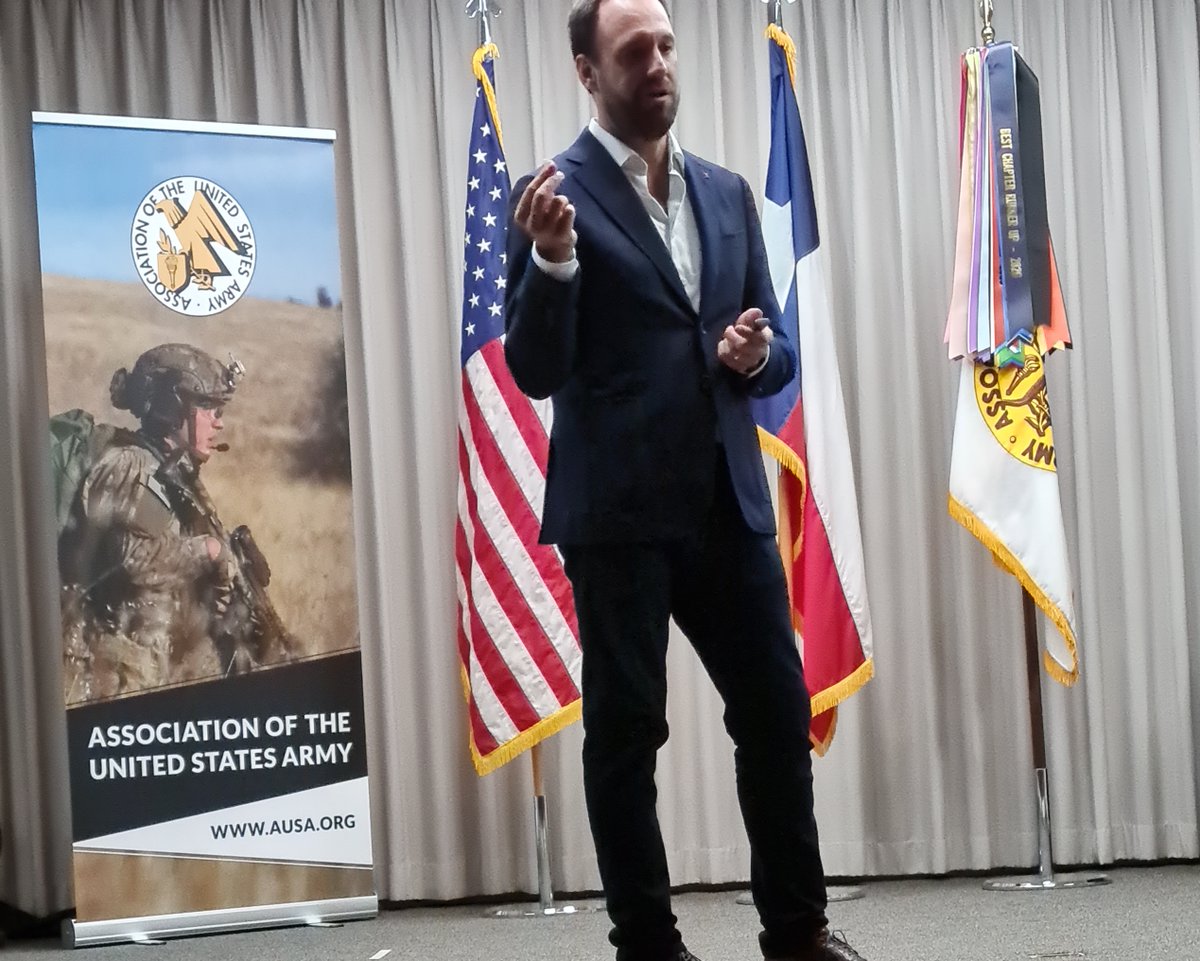 AUSAAustin's tweet photo. Wednesday's presentation by Mr. O'Donoghue from ICON was very informative and exciting! ICON is working in 3 major sectors: Housing, the Dept of Defense and NASA. Their technology is affordable,
sustainable and readily available. #ICONbuild #Army #veterans #AUSA https://t.co/9CIsKhANk6