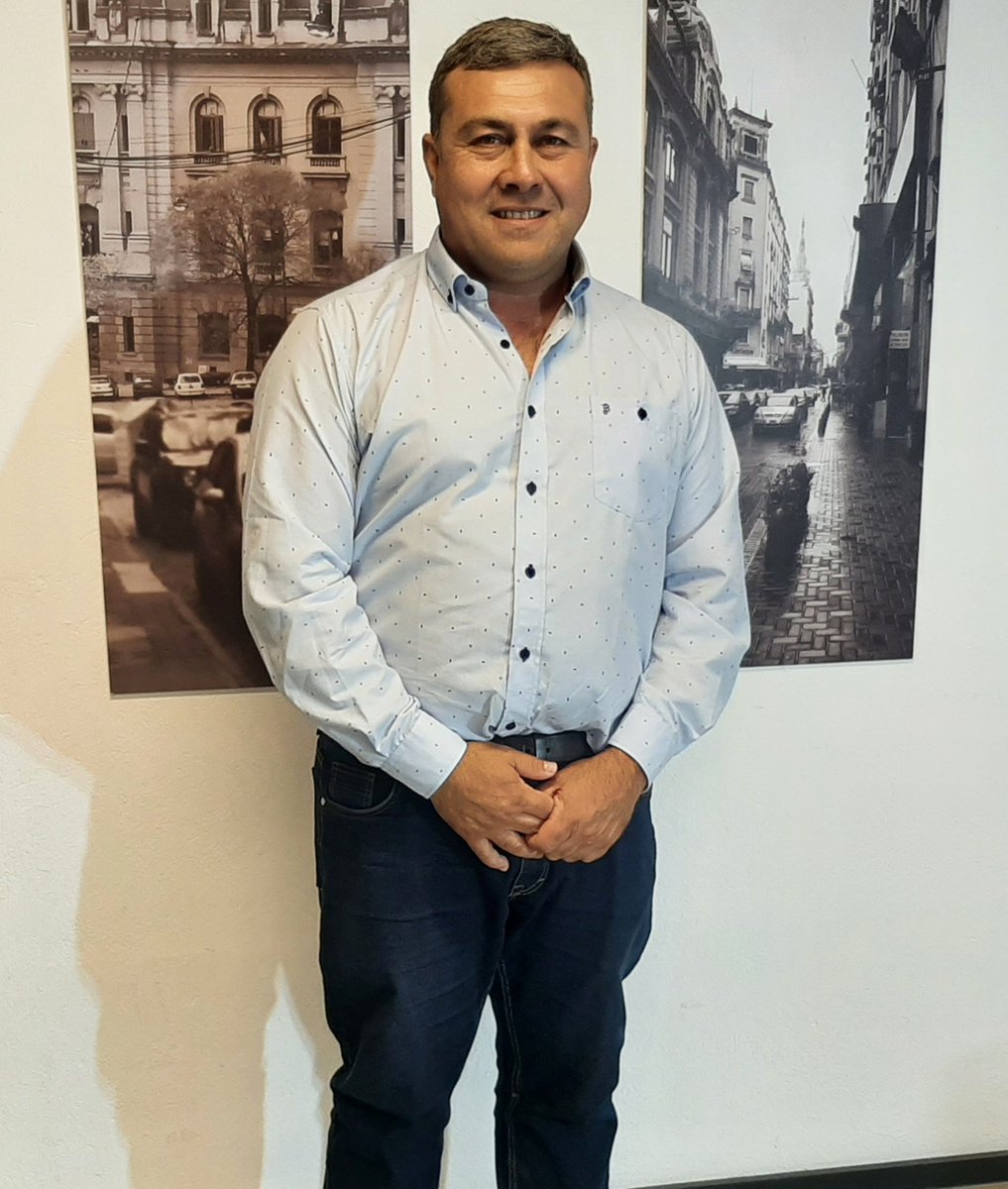 cunadelanoticia's tweet photo. Hoy, dialogaremos con @gringofiorenza, #Candidato a #PresidenteComunal de la localidad de #Timbúes.
#Región #Elecciones2021 #Elecciones #Candidatos https://t.co/0S7EhuR0sj