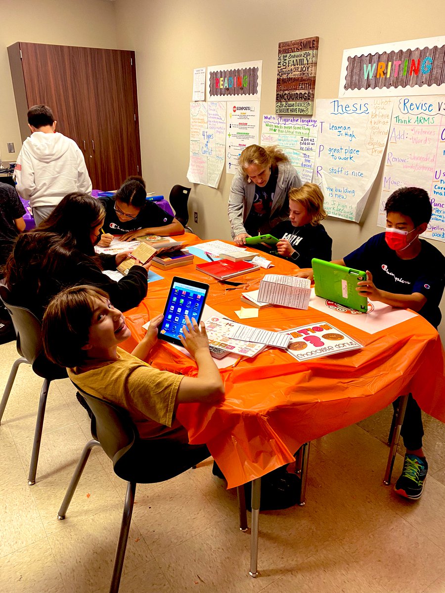 Hey <a href="/lcisd/">Paris Johnson</a>, check out the amazing book tastings happening at <a href="/LeamanJH/">Leaman Junior High</a>! These teachers went all out to make this activity special. Great job 7th grade! <a href="/MrsCumminsELAR/">Katie Cummins</a> <a href="/MrsDubeyELA/">Candice Dubey</a>