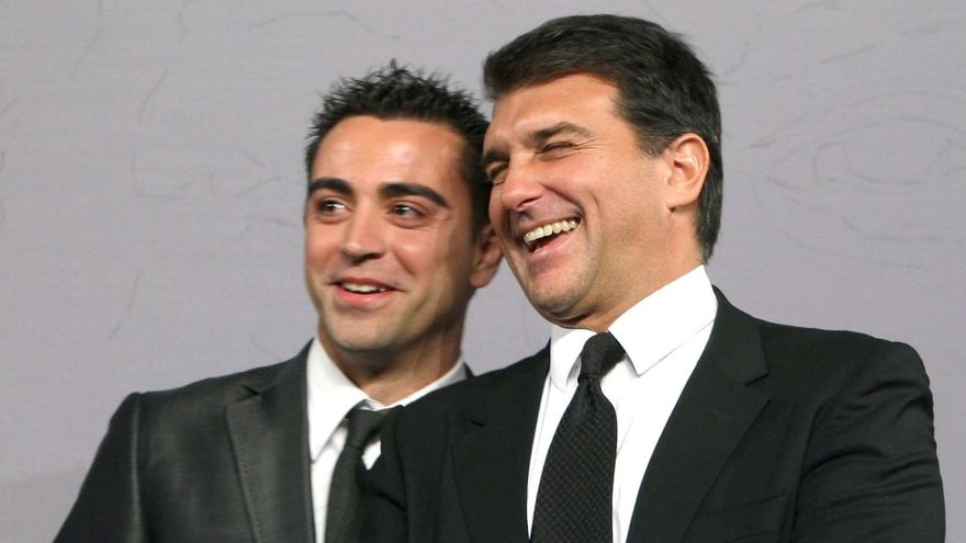 BarcaUniversal's tweet photo. Joan Laporta: “Xavi’s contract is being finalized. He will be Barça’s new manager.” https://t.co/j6ARg4Muiv