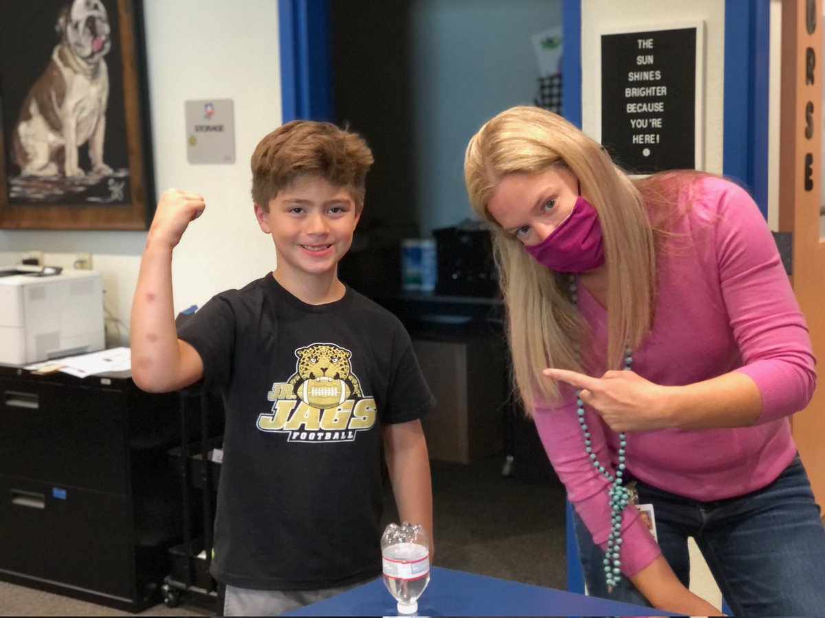MeganZembik's tweet photo. When you are challenged to a bottle flipping contest you show up!! I definitely need some practice. Help me @DudePerfect! @Buda_Bulldogs @HaysCISD @Noble_HCISD #BEStInfluencers #principalchallenge https://t.co/ZD0PDcQ4YF