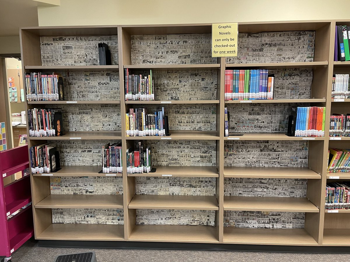 MCJHgatorsRead's tweet photo. Graphic novels are always a hit but they have been rearranged for better viewing and selection! @KTbookchick @MCJHGators @MsMillerTheRea1 @katy_libraries https://t.co/4aSJvt6W8h