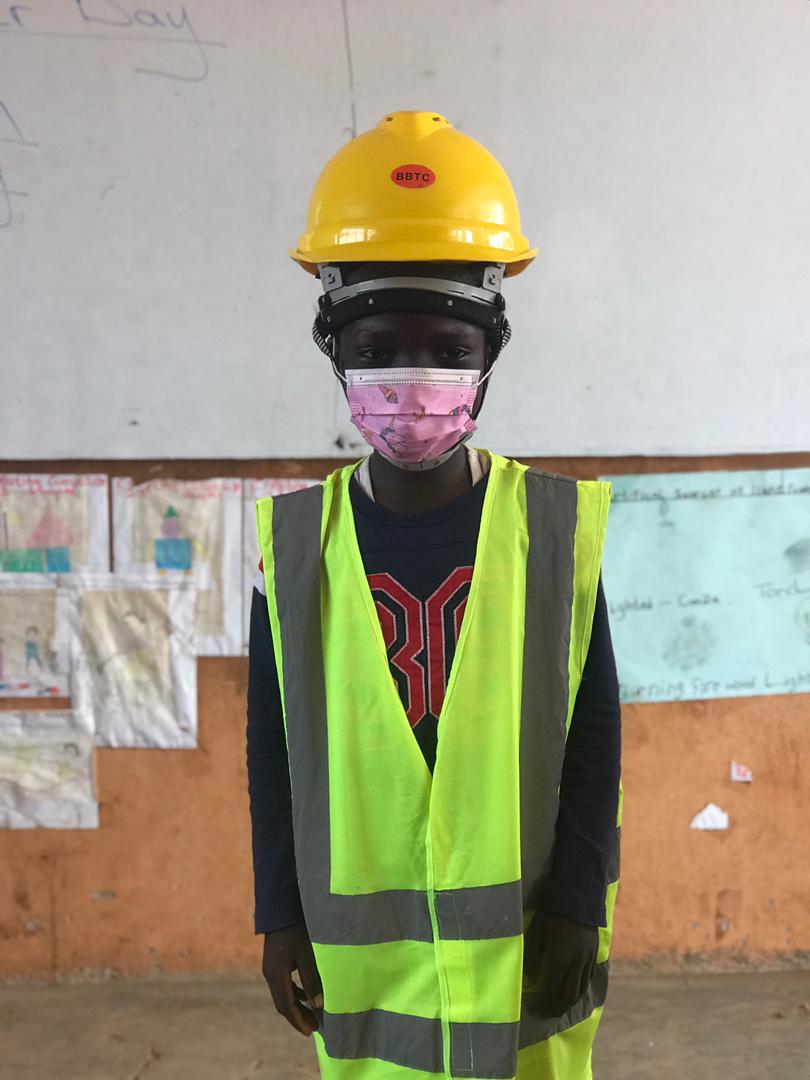 officialdanso1's tweet photo. It was CAREER DAY in Frafraha Basic school earlier today. It was very interesting seeing the youngsters model their dream professions. #OutProgramDiary21 @TTELGhana @gheduservice #education #afrochella #DateRush https://t.co/gZ9ouCc9YK
