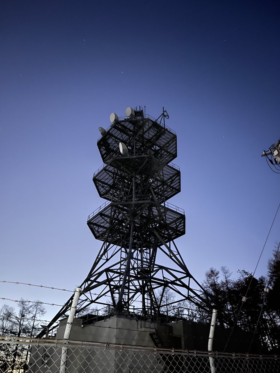 LinK_Structure's tweet photo. 星が朝の空に吸い込まれて行く

#鉄塔 #電波塔
#structure #photography 
#スマホ写真 #iPhoneカメラ部
#キリトリセカイ
#iPhone越しの私の世界
#写真で伝える私の世界 
#写真好きな人と繋がりたい
#鉄塔好きな人と繋がりたい https://t.co/mUpjjOzfD3