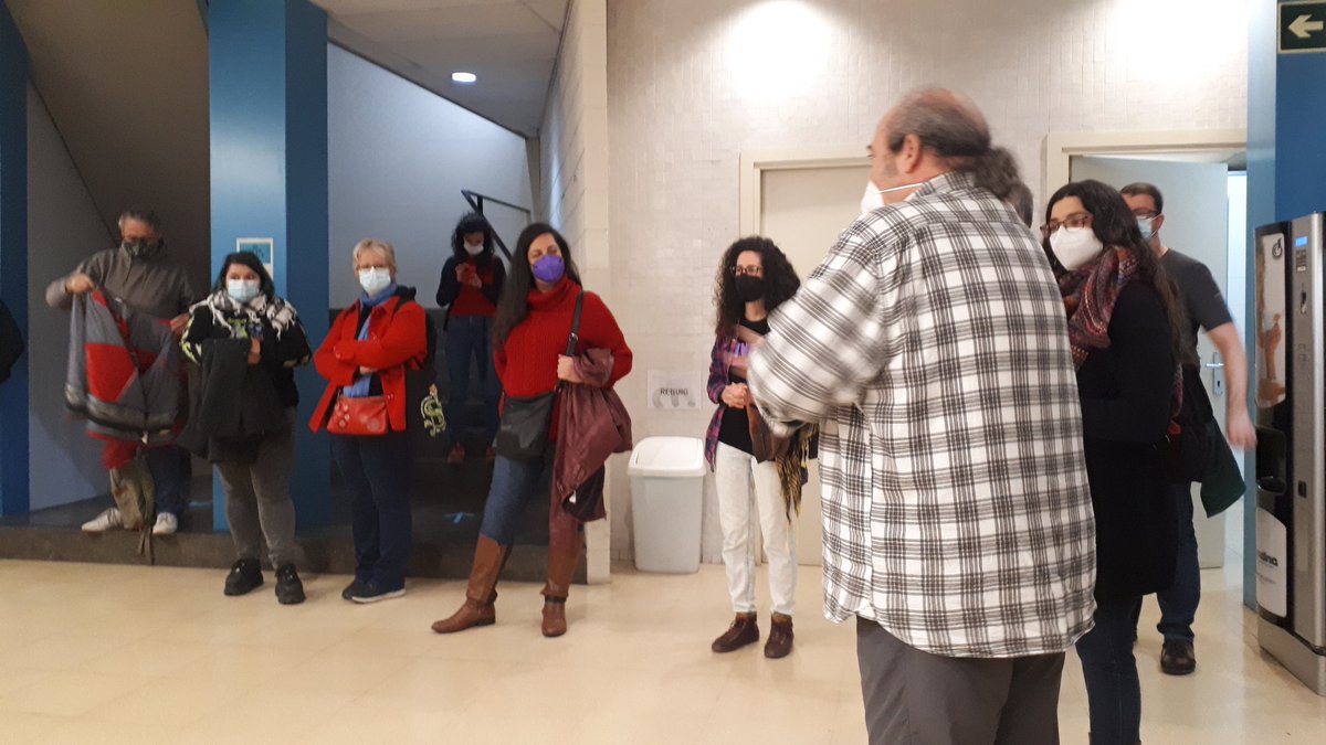 angelstomasgonz's tweet photo. Arrenca la 17è #CollFantasy 2021 al centre cívic #ElColl LaBruguera amb inauguració exposició i taula rodona 'Els jocs de rol amb perspectiva de gènere'. També aquí 💜💜. Taula de luxe. Força interessant. https://t.co/zifA7RREdf