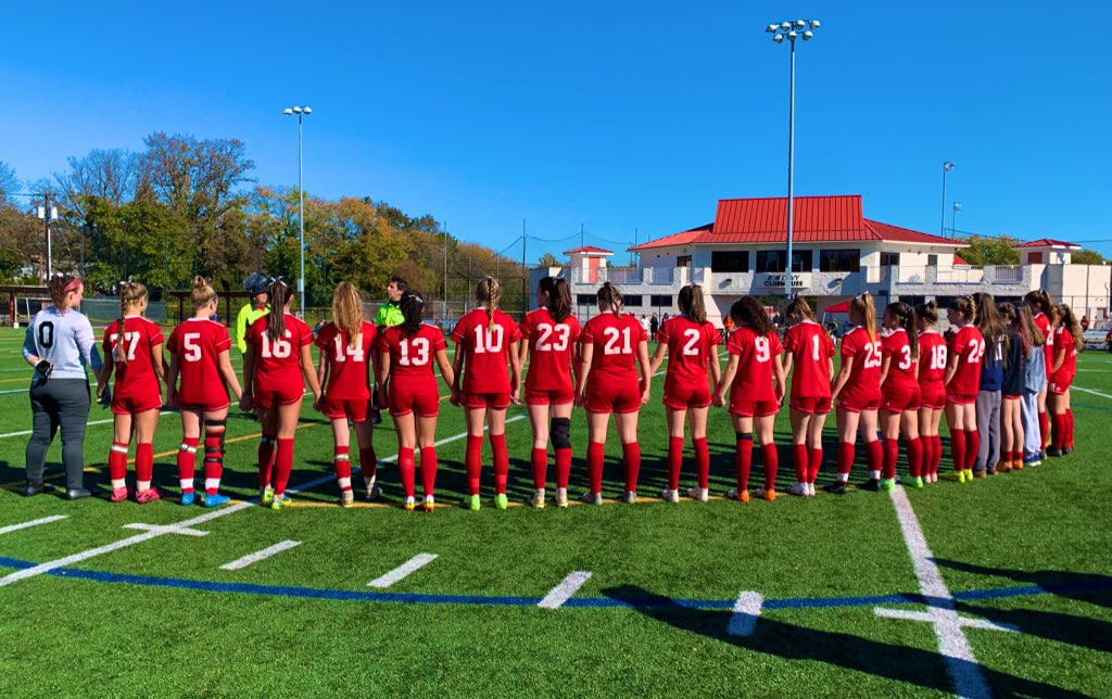 Huge quarterfinal win for HTGS today against a tough Woodstown team! Goals by Sammy (Marty) Martin, Sara Wiedeman, Sammy Farnham, and Grace Gentlesk!! Huge PK save by our keeper Carli Conover! Thanks to Hawk Nation for the support today! 👊🏻