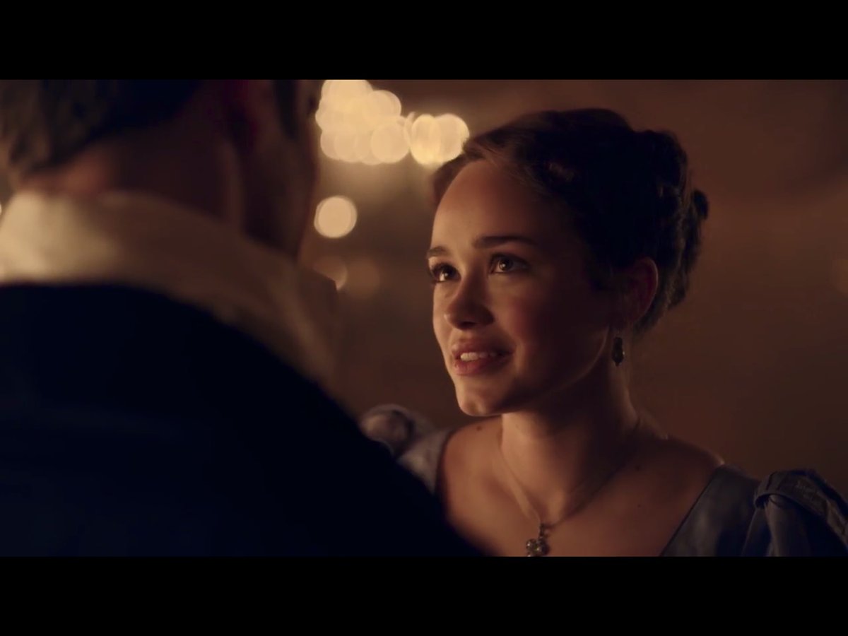 Janemf70austen1's tweet image. #JaneAusten gives us her lens into #RegencyLife 
Her Heroes have less admirable traits
Expecting our #LastAustenHero to be perfect is missing the point
As Charlotte herself said...
The same man, much improved 
He showed her a glimpse 
Of his True Self
There was more
#JASanditon