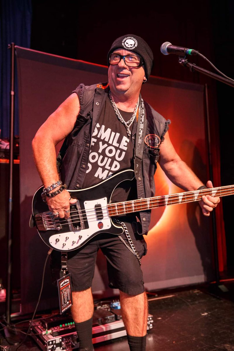 Hazel Nut 49 tweet media