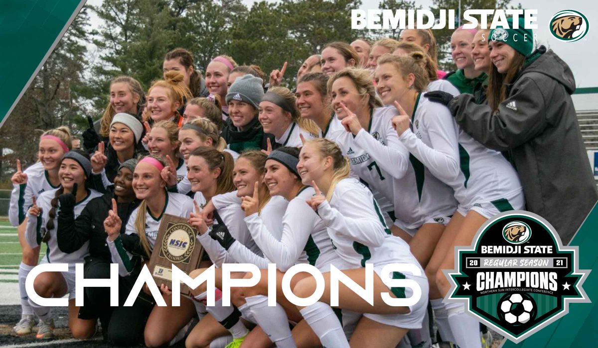 BSUBeaverSoccer's tweet photo. Here they are... The 2021 NSIC Regular Season Champion Bemidji State Beavers!
#NSICsoc #RollBeavs https://t.co/bveMxJwk70