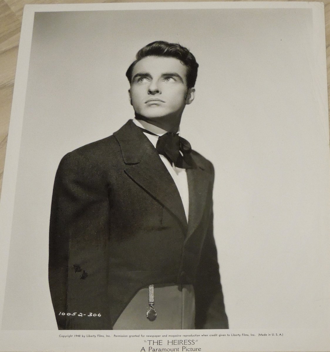 #FindsOnFriday @CrystalFinds  #MontgomeryClift
I have no words 🔥🔥🔥