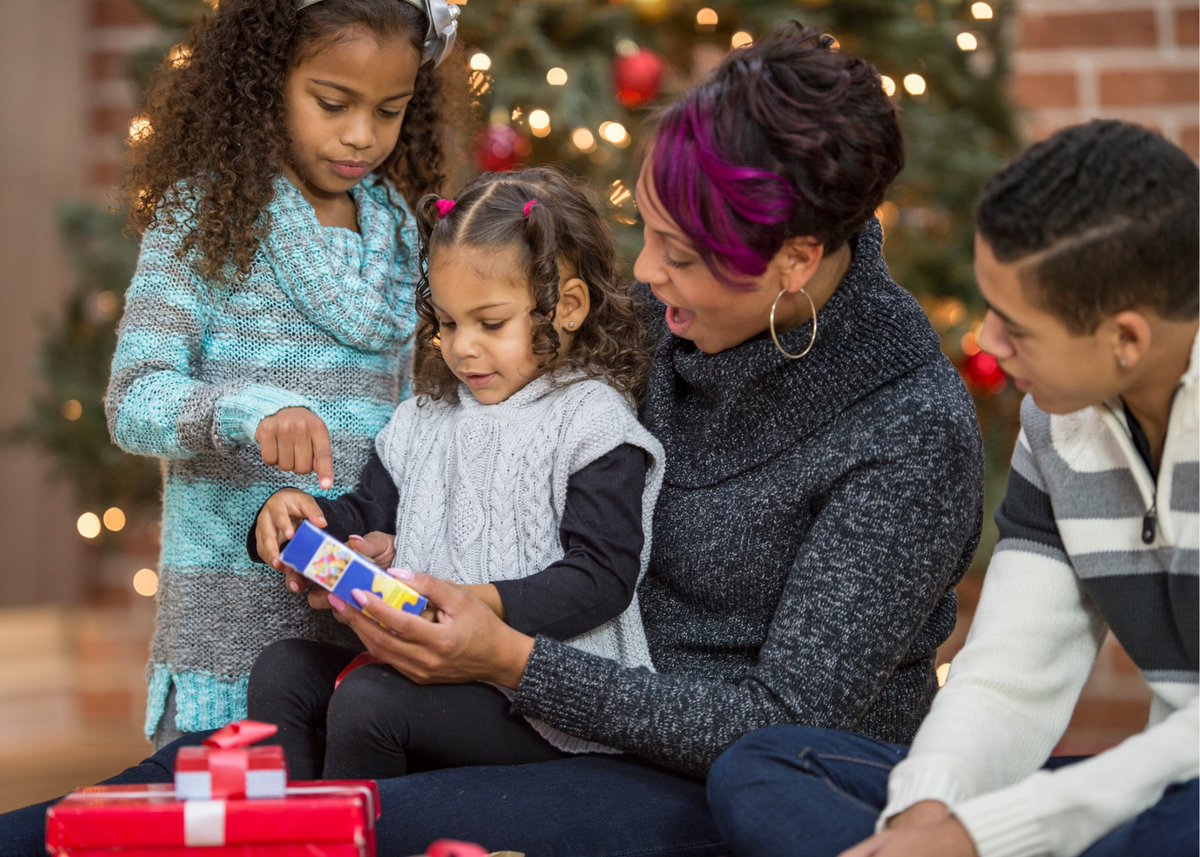 EFC's annual Adopt-A-Family campaign is underway! Check out our website to find more information about how you can be involved: ow.ly/kBcP50GHrNl.

#adoptafamily #holidaygiving #holiday #christmas #hanukkah #kwanzaa #families #children #holidaygivingback #happyholidays