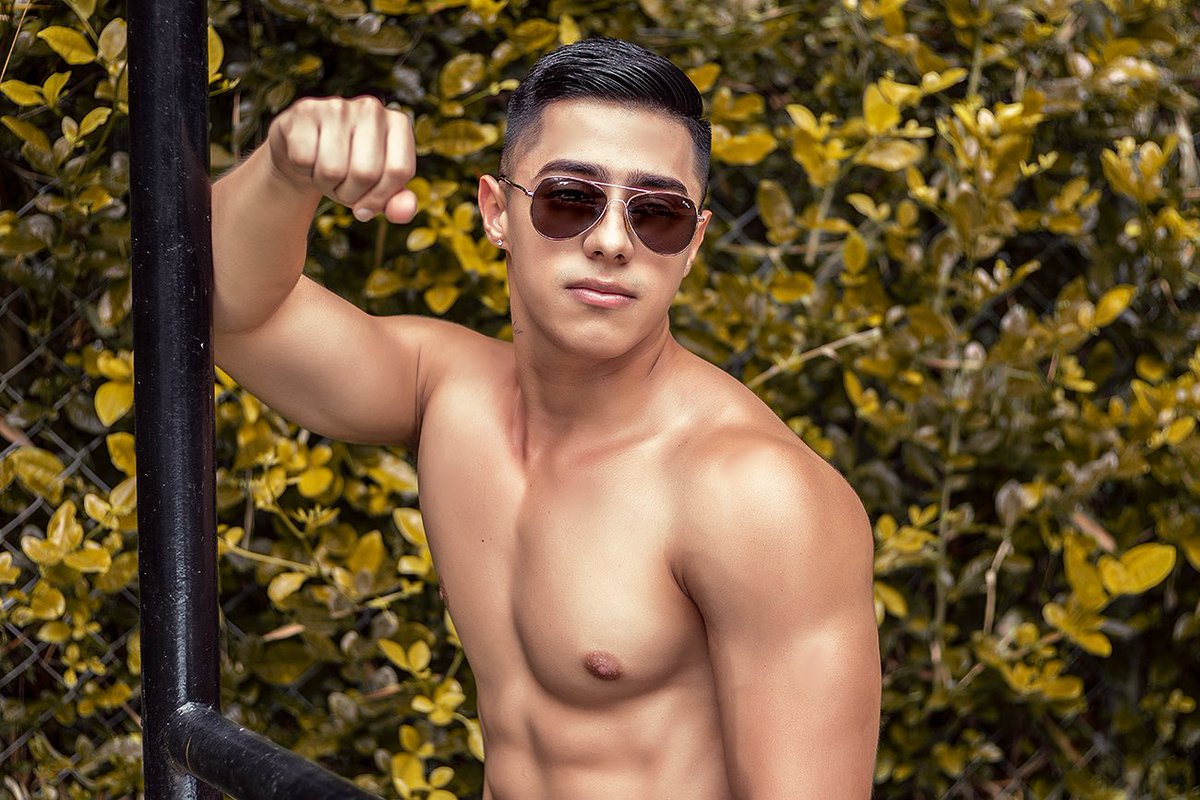 EmpireModelsCol's tweet photo. ¡Tu destino siempre estará en lo que te enfocas más intensamente!
Modelo:
@Devinhuntter
Síguenos en Instagram y Facebook: @EmpireModelsCol
#hot #modelo #models #Pereira #Armenia #manizales #ibague #barranquilla #medellin #muscleup #Crosffit #bar #lifestyle #muscle #fashion https://t.co/UOuGHDQK6h
