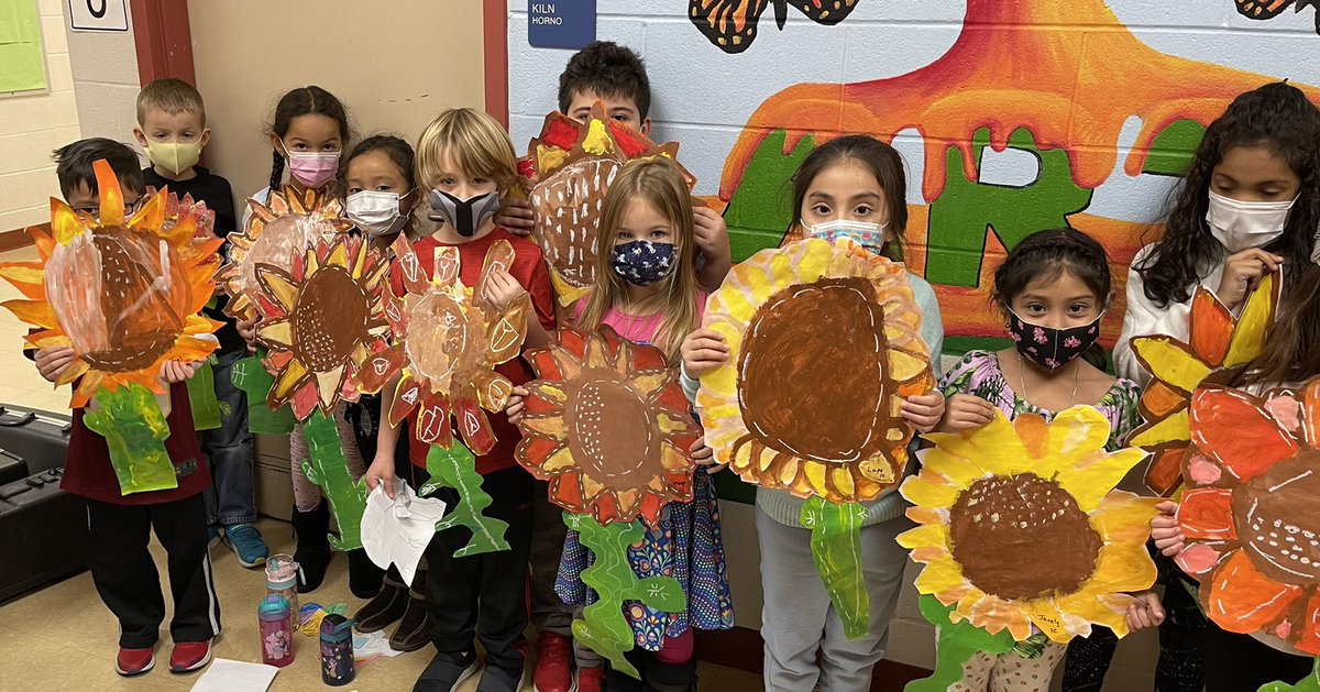 Our sunflower paintings are almost as big as we are! #112leads <a href="/otmonarchs/">Oak Terrace School</a>