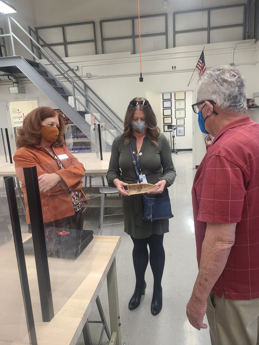 ROPCareerCenter's tweet photo. STEAM Students are in the design process for their steamboats @CHSJackets_ currently learning about thermodynamics @CRYROP. https://t.co/8VefAg2tZD