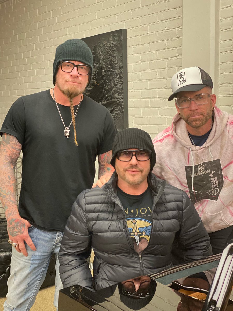 DesmondChild's tweet photo. I’M ALL LIT UP! So happy to be working with #LIT again after so many years on their new album in the works. Our last song #WastedGeneration was performed by #MarkWallberg in the epic #cultmovie “ROCK STAR!” @LitBandOfficial https://t.co/e0yhcjkfF9