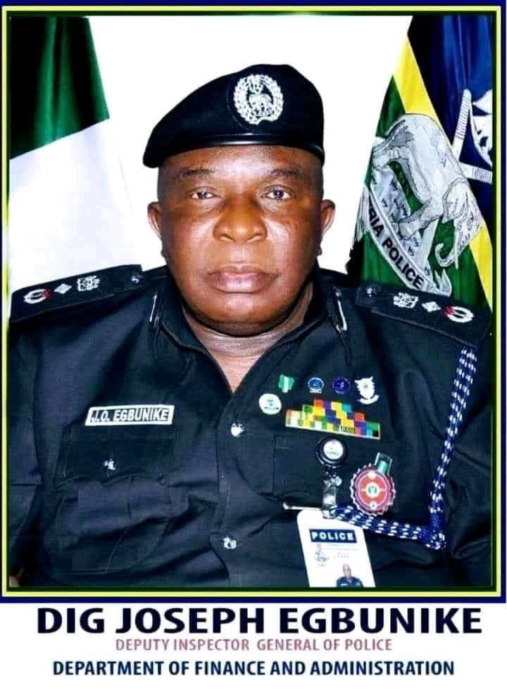 Chukwuemeka8888's tweet photo. BREAKING NEWS

Deputy Inspector General of Police (DIG) Joseph Egbunike who was last week deployed to Anambra State for Saturday’s governorship election has resigned from the assignment #RejectNigeria #AsoRockIsEmpty #EndNigeriaNow 
@UN @SaharaReporters https://t.co/tLszdqzHNj