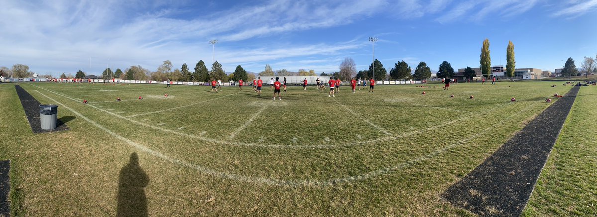 GHS_Cowboys's tweet photo. A little walk football to start our Friday practice!! #BeatJD https://t.co/OHK4Af0UT3