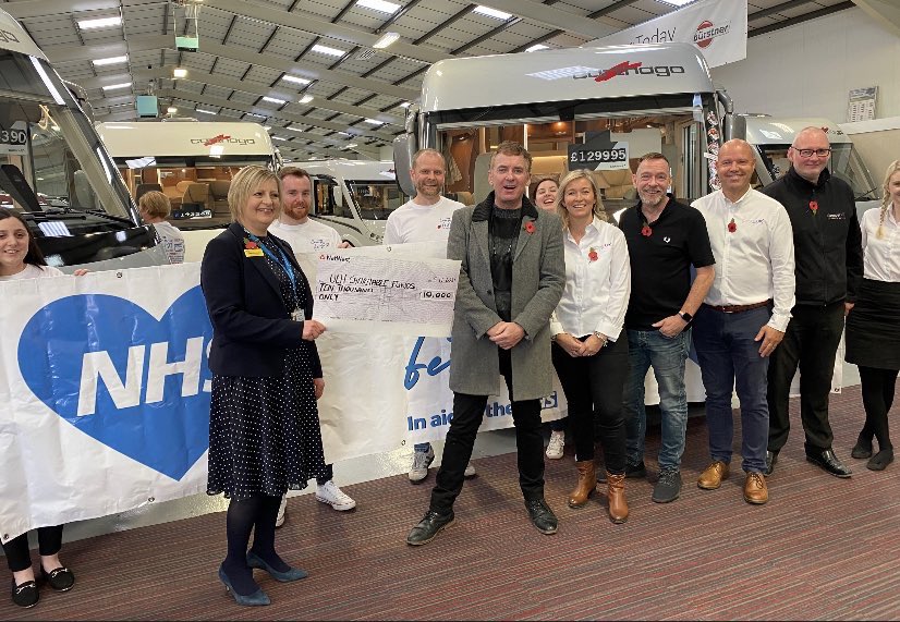 Huge Thk u 👏👏👏👏👏to <a href="/realshanerichie/">Shane Richie</a> <a href="/Camper_UK/">CamperUK</a> <a href="/AdamWoodyatt/">Adam Woodyatt</a> for raising &amp; presenting <a href="/ULHT_News/">NHS United Lincs</a> with £10,000