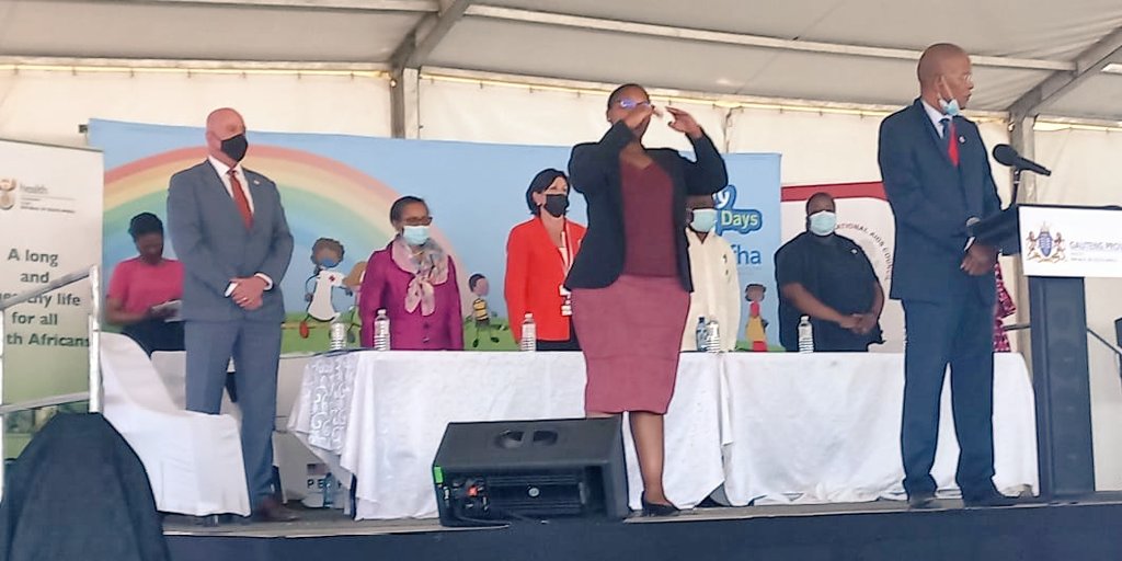 nardosbthomas's tweet photo. I applaud the partnership established between @HealthZA @SA_AIDSCOUNCIL  @CsfSanac and Rotary Health Club - I underline the fact that #COVID19 has unearthed the need for a whole government-societal approach and, I pledge @UN support to the #RFHD initiative. https://t.co/tanlaNJZ4k