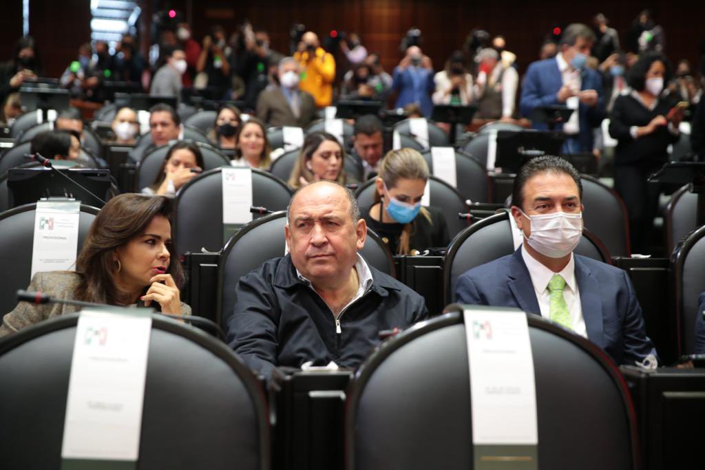 MonseArcosV's tweet photo. Durante la comparecencia del Consejero Presidente del @INEMexico , @lorenzocordovav , las y los Diputados del @GPPRIDiputados solicitamos saber qué acciones implementará el Instituto para frenar la violencia en el ámbito político, en especial la ejercida en contra de las mujeres. https://t.co/sCcOqweZoY