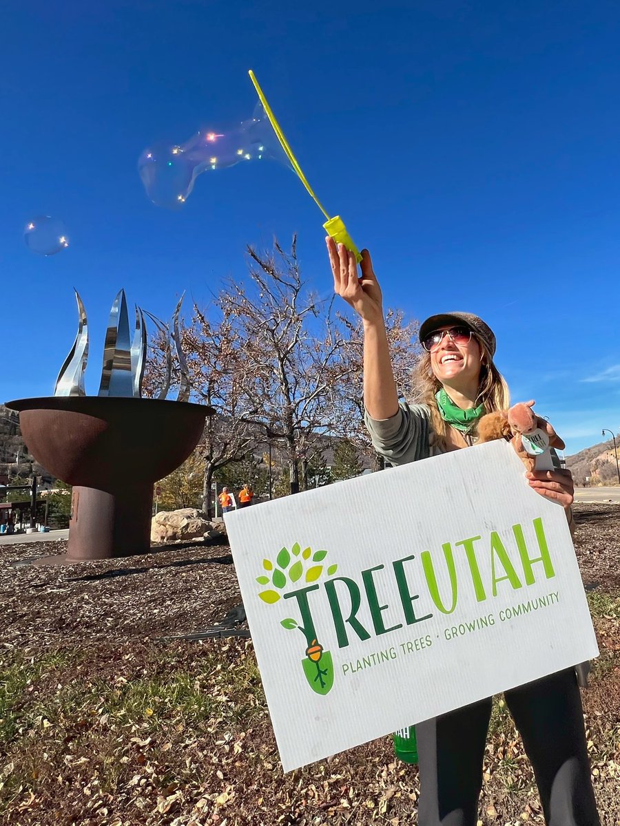 ParkCityGovt's tweet photo. Celebrate Park City's biggest day of giving and support our non-profits during #LivePCGivePC.
PCMC appreciates all of the organizations for their countless hours and efforts to make our town an amazing place to live, work, and play!
Learn more: https://t.co/PfAGS0F0VL https://t.co/kht27lenp9