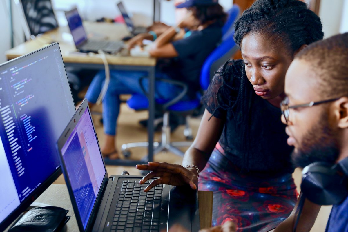 GetintheKnowBC's tweet photo. Canada already benefits from a diverse workforce, placing us at 
a competitive advantage to the digital infrastructure field. Moving forward, let's prioritize our policy around our biggest natural asset, especially in the DRI field. Read more at: https://t.co/vjj0P8rgnn https://t.co/Or37xgxVm3