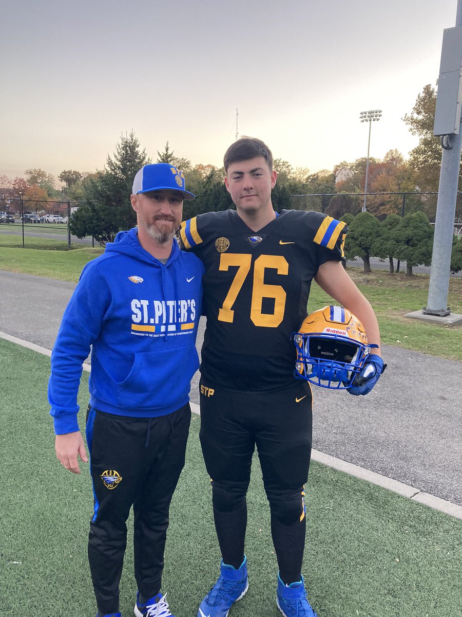 JasonFalconer74's tweet photo. Thanks for everything coach ! Eagle forever 🦅🏈💪🏻💙💛 @STP_Eagles @StPetersBoysHS @Wagner_Football  @Jmunce30 https://t.co/OJSihpjkK0