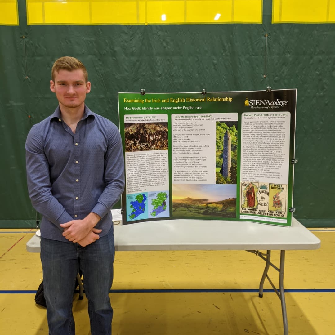 SienaHistory's tweet photo. Check out these History Majors presenting at the Summer Research Symposium! https://t.co/HiCdfMDxCc