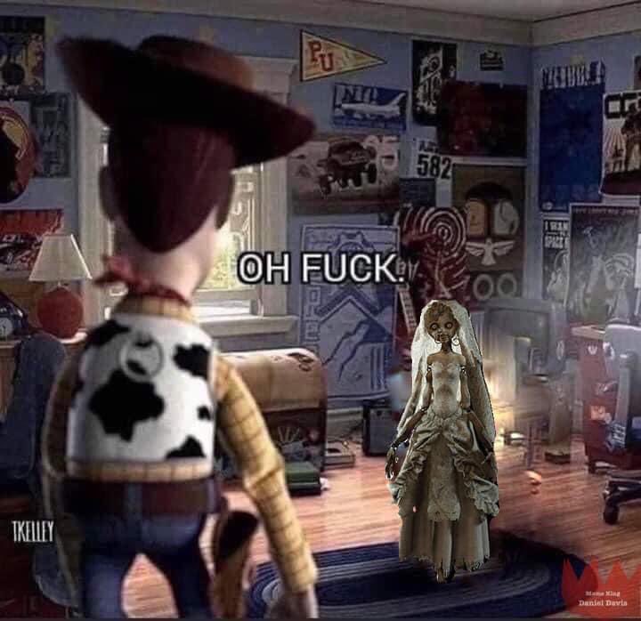 RETINAPrime's tweet photo. A crossover I didn’t know we needed until now #REBHFun #ResidentEvilVillage https://t.co/cgoAQ3nAnm