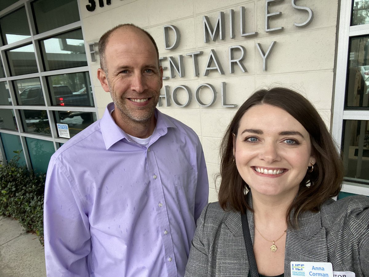 Hillsedufnd's tweet photo. “I had an amazing day at Miles with Principal Joshua Hodges!”

HEF’s Chief Program Officer Anna Corman is paired with @MilesHCPS for @CeosinSchools!

We 💙 seeing these student planners that are used DAILY to keep parents updated on how students are doing in school-funded by HEF! https://t.co/c4W5IyDNfm