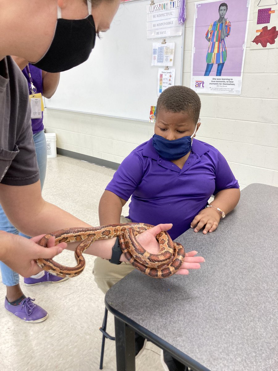 stemstars1's tweet photo. Thank you @UGAWarnell for an amazing visit (as always) for STEM Day! https://t.co/Yur4f2oCEl