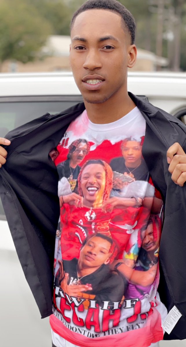 0nly1TeeY's tweet photo. Vultures Don’t Die They Fly 🦅⭐️Until We Meet Again I Love You 5 ❤️‍🩹 YKWIHF @YkwihfCah #CAHMODE  #Ykwihf5L #BiggestVulture🦅 https://t.co/F5etgb9XbY