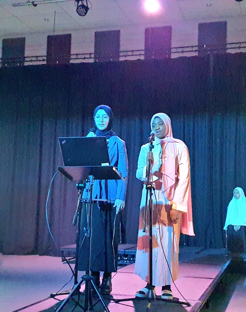 edengirlsWF's tweet photo. Pupil performance #EveningOfReflection https://t.co/B0LwIgC4lY