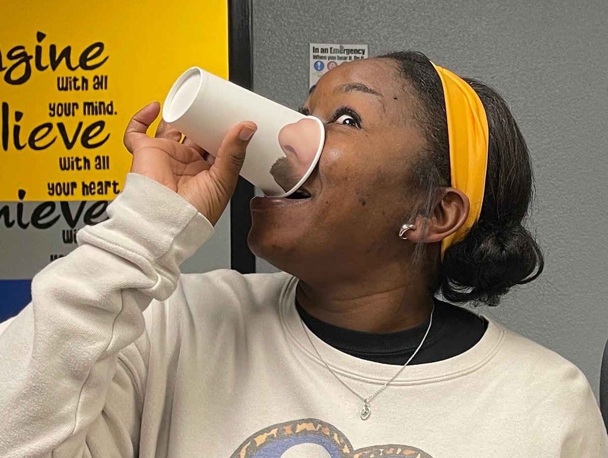 uilnfldistrict's tweet photo. Teachers at Everett and Bailey were treated today by their admin team. 

“Fri-yay means it's okay to pick your nose!  Enjoy donuts and your cup of coffee or OJ in a fun cup!" 

Staff had lots of fun and laughs picking their nose cup and enjoying Paris Coffee and donuts. https://t.co/Pke1DcPGaV