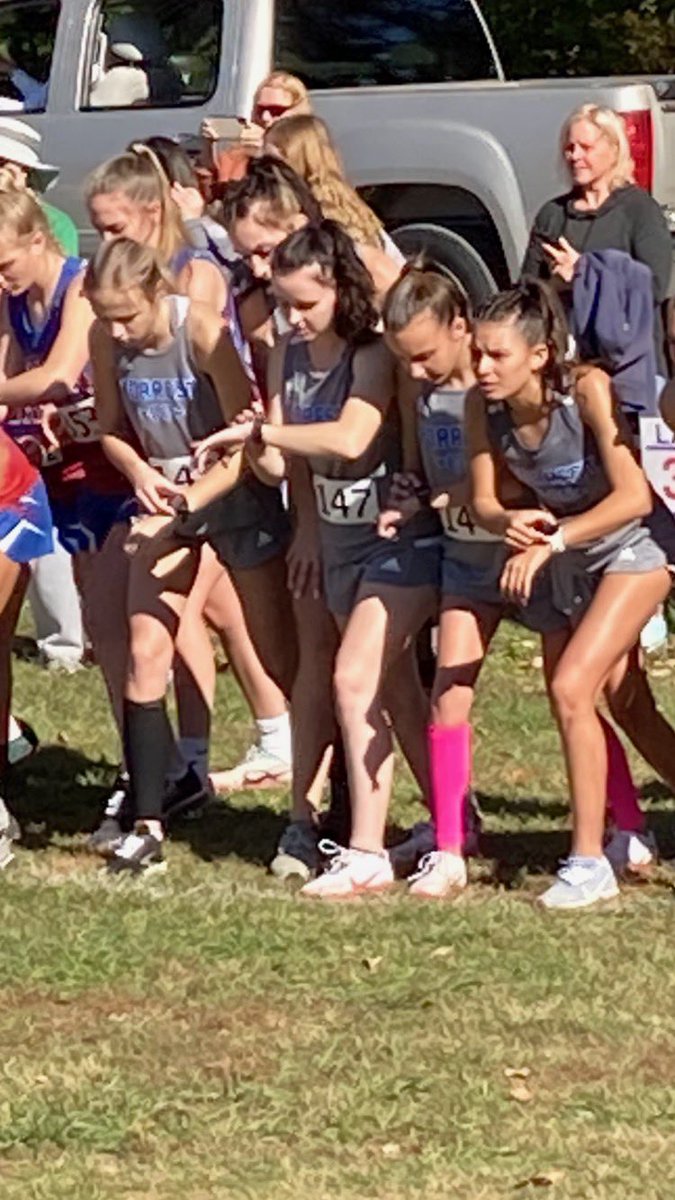 Forrest_Rockets's tweet photo. Congratulations  Forrest Girls CC team!! They competed in their State meet today and finished 18th overall as a team out of 30 total teams. Shout out to Jaeden Stalnecker for finishing in the top 30!! We are very proud of all of you!! 💙🚀👟 https://t.co/vexgMiHdSP