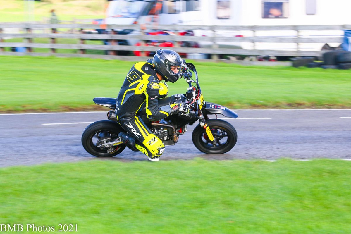DervRacing189's tweet photo. 2 days till I’m back in track.
Can not wait 🙌🏽 https://t.co/fEenS6UjZo