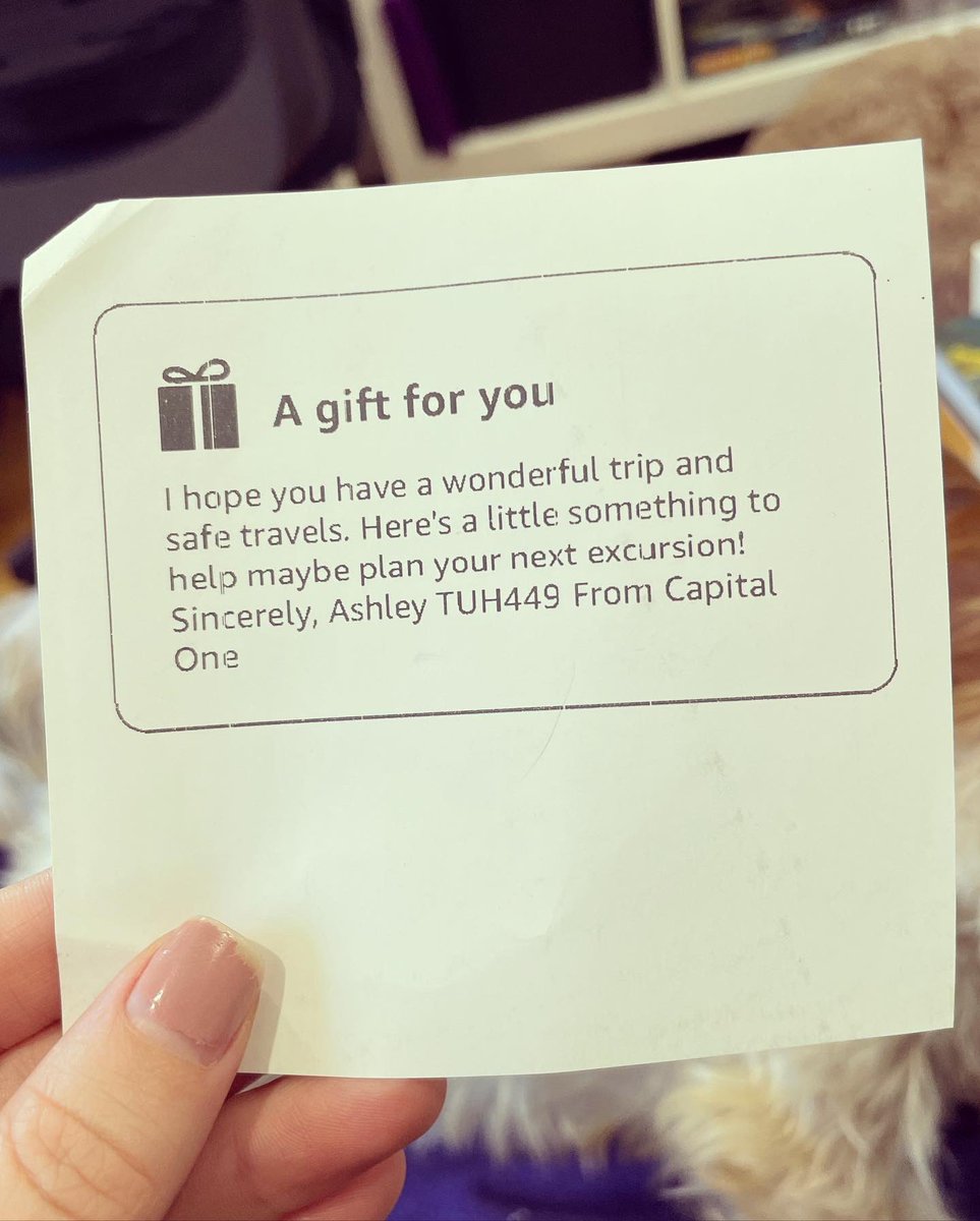 SarahShieldsy's tweet photo. 3/3 @CapitalOne can you help me find Customer Service Angel Ashley so I can thank her, please?? And also ask if she wants to come to Switzerland with me! 😂😍 #newbestfriend #randomactofkindness https://t.co/Ce3jzz2yMP
