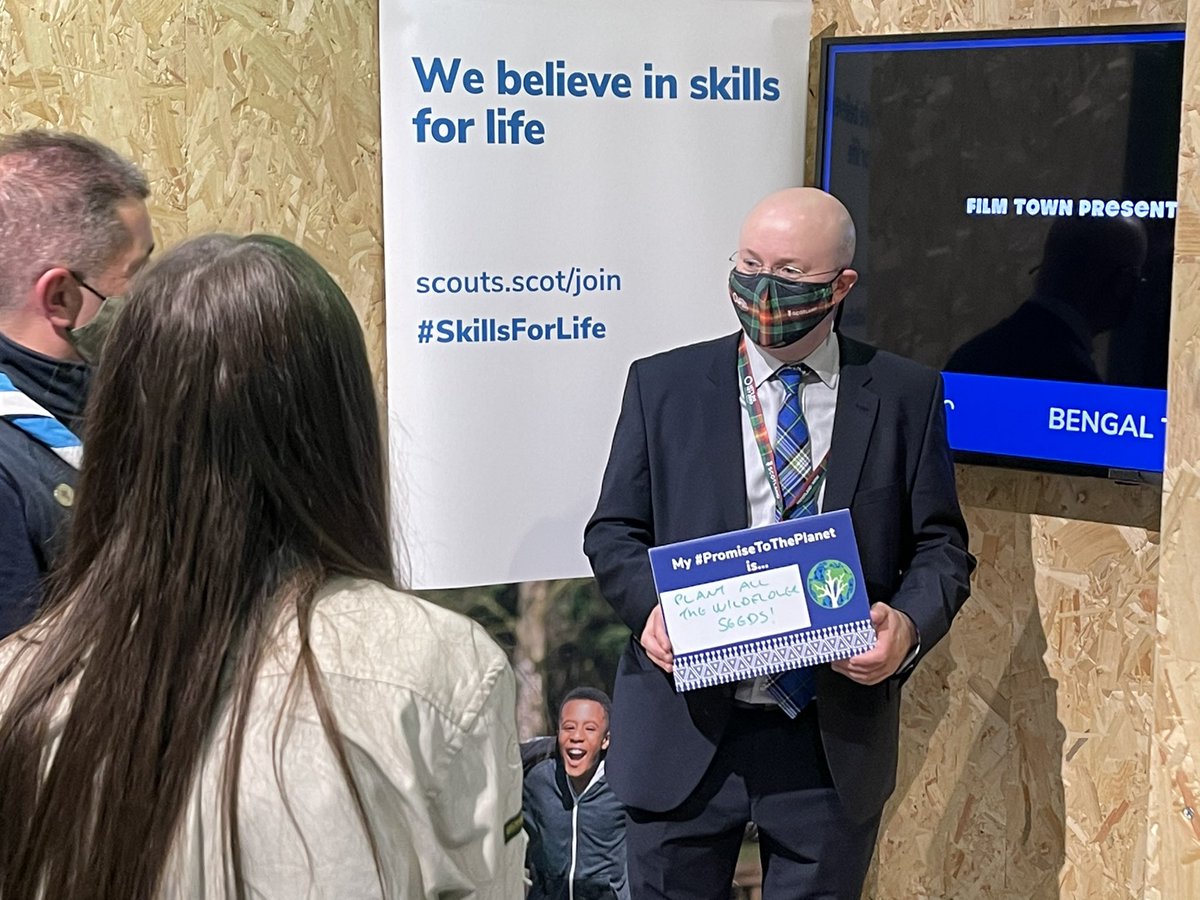 robmurray11's tweet photo. Today @GradySNP joined 57million @worldscouting in making a #PromiseToThePlanet. Great to see this commitment from across the political parties. #COP26 #TogetherForOurPlanet https://t.co/JzSuC384Bm