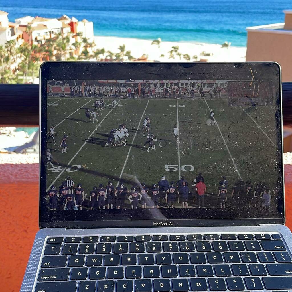 jottley's tweet photo. It maybe Friday evening in Cabo but that doesn’t mean I’ll miss cheering on the SHS Red Devils @shs_reddevils #shsreddevils https://t.co/PUI0RumYXj https://t.co/wtvpUJLGOn