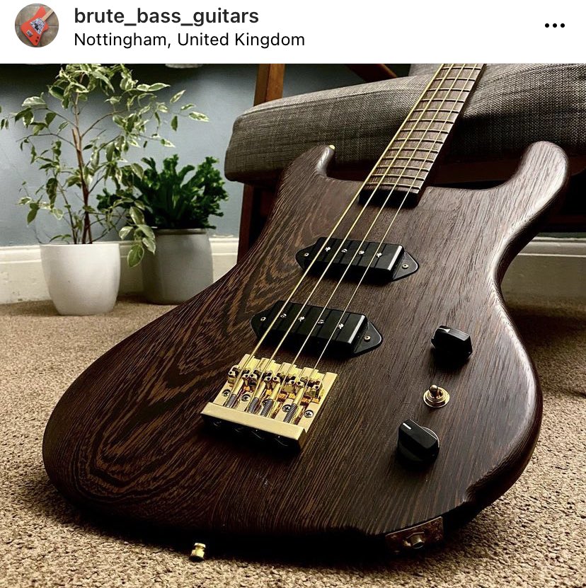 DarrellCBassist's tweet photo. Love the simplicity! #bass #bassbuilder #brutebass #uk #Nottingham #guitar https://t.co/P77a426JQn