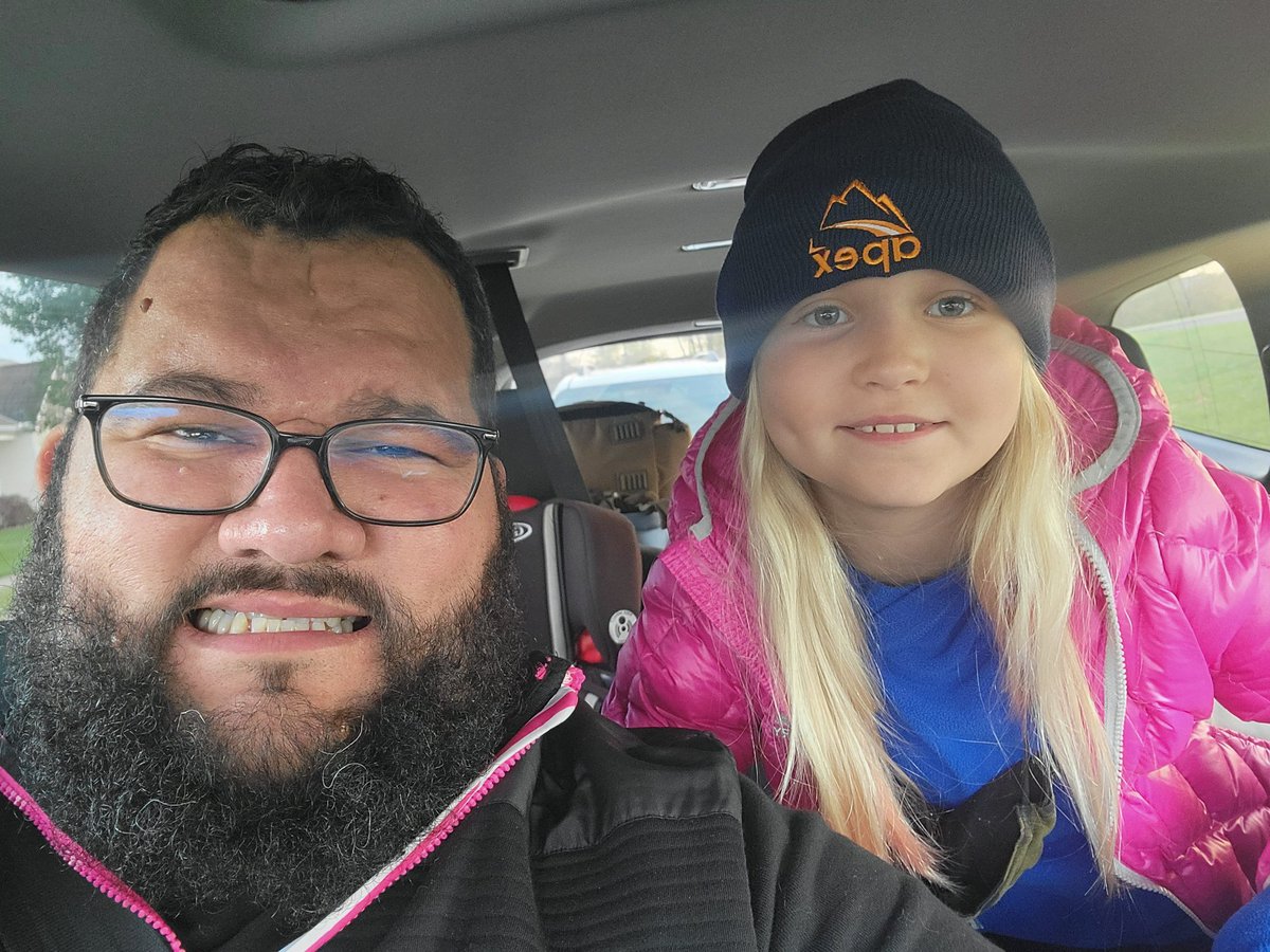 Setting up my out of office and finishing up my last few email before PTO begins and my daughter dropped this off on my keyboard. Pretty sure she loves #magenta!