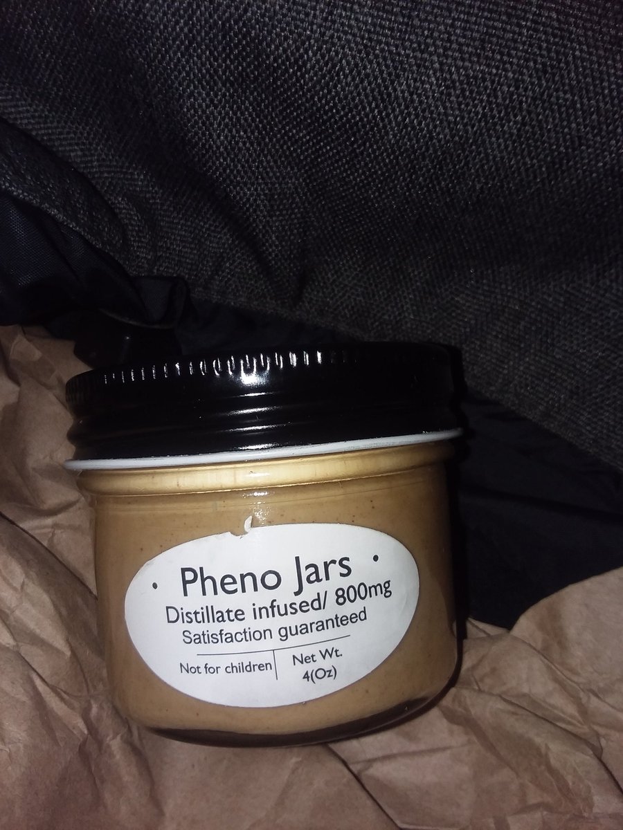 0Farva's tweet photo. I fell asleep around 9ish, I think. Woke up at 430 for work this morning, &amp; I was STILL HIGH AF till like 10am this morning.
Ish is no joke. 
I'll put some pics up, if you guys wanna order some https://t.co/IZZaLeF1r0