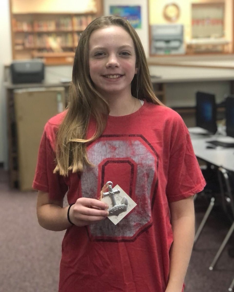 SFX_Medina's tweet photo. It's the #NavigatorWay to help others, but 7th grader, Molly, received an Anchor Award for going above and beyond to help her classmates is Mrs. McAllister's class. Great job, Molly!⚓️💙 https://t.co/IXyVaCHyiO
