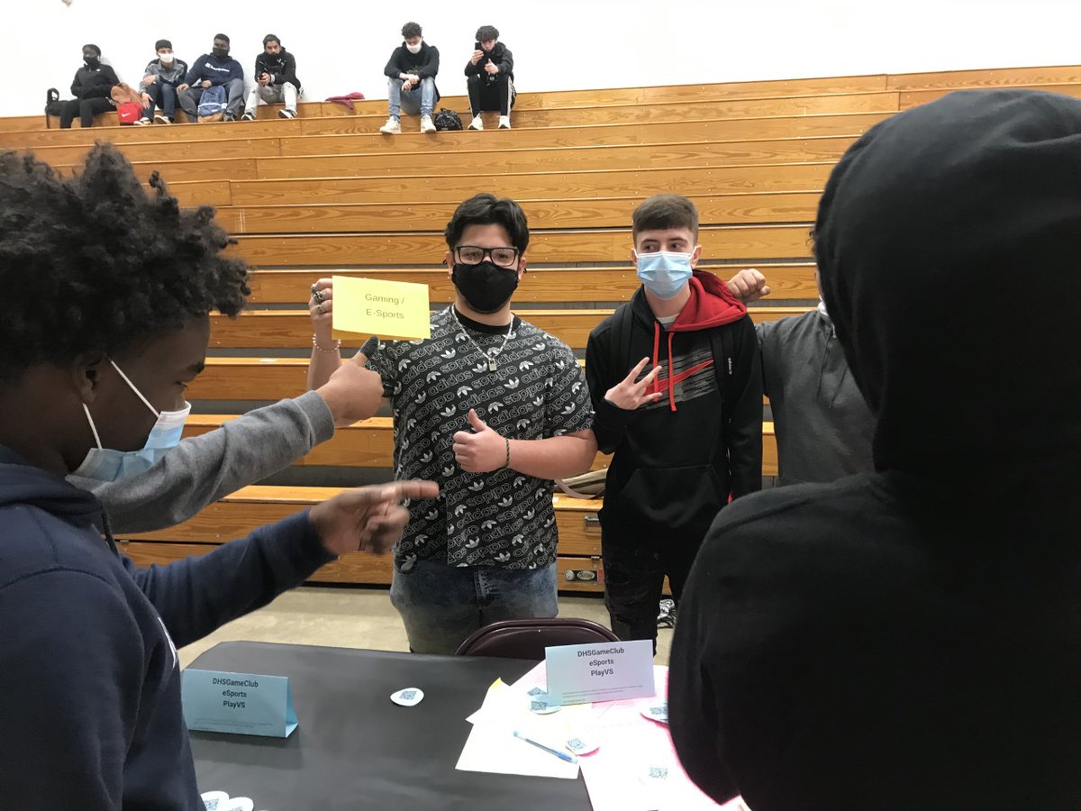 DHSGameClub's tweet photo. Gamers working the DHS Game Club Booth. Almost 100 Students signed up during the @Doss_High Sports and Activities Fair today! 
Watch your email for more information to come.

#DHSGameClub
#eSports https://t.co/xwHnNjN6eR