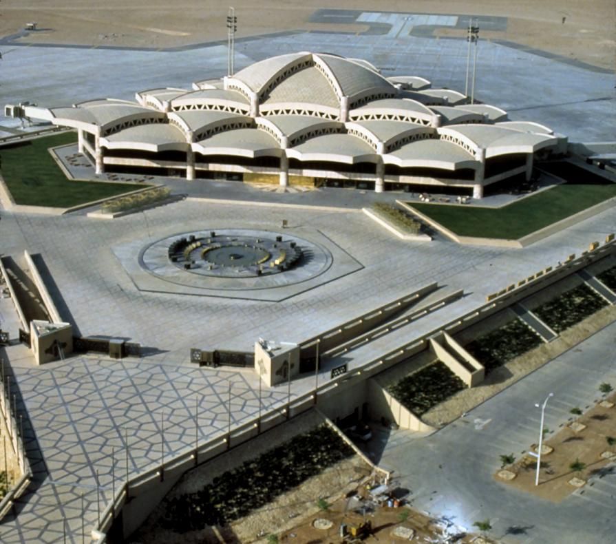 Аэропорты средней азии. Международный аэропорт Король Халид. Аэропорт Саудовской Аравии Международный. Аэропорт Рияд Саудовская Аравия. Международный аэропорт Король Халид, Эр-Рияд.