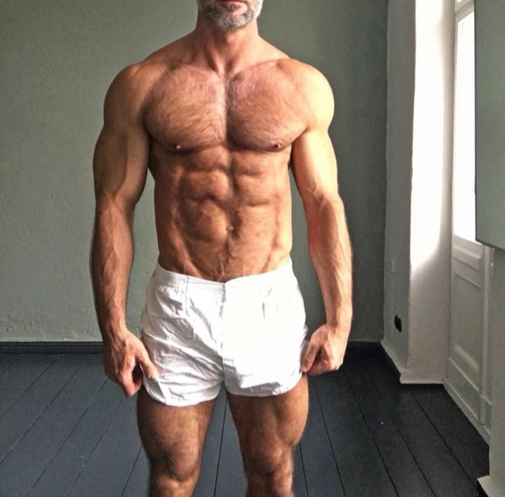 AnAlphaWere's tweet image. 