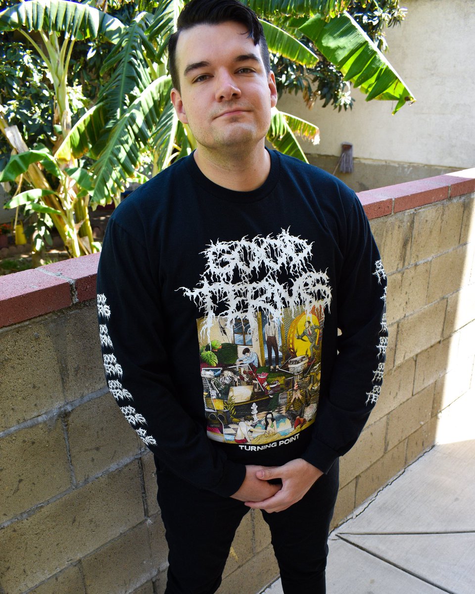 goodtermsband's tweet photo. Need some cozy new threads for the winter? Want to terrify your family this Thanksgiving? You’re in luck cause we’ve still got some metal long sleeves in stock on our webstore! Grab yourself one: https://t.co/sDpqf3uG2K https://t.co/uKhnmT1hzb