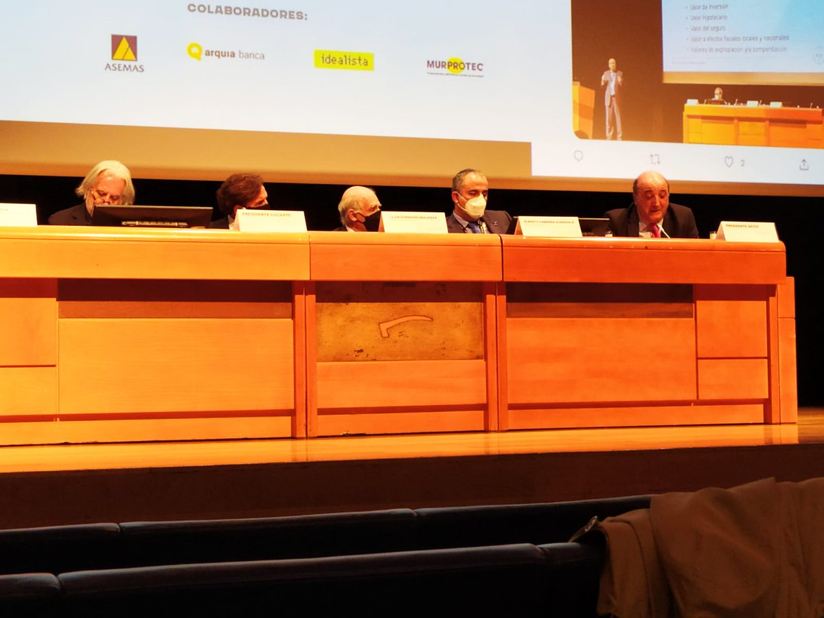 pedrocantosalto's tweet photo. Presentación de @TEGoVA1 #ESPAÑA en las XIII Jornadas CGPJ-CSCAE en la que he participado en representación de @AEVIU junto con los presidentes de @CSCAE, @CGATEsp, agradecer a la @uapfe por la invitación.
Felicitar a @acabrera_aeviu por la charla de las #EVS2020
#formacion https://t.co/0lK96IBK5Q